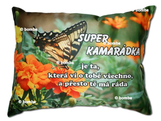 Vankúš s nápisom Super kamarátka CZ